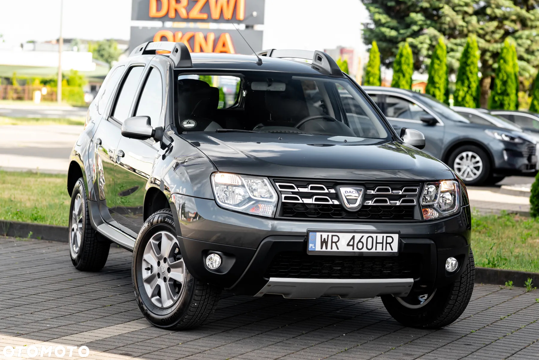 Dacia Duster 1.6 SCe Laureate S&S - 11