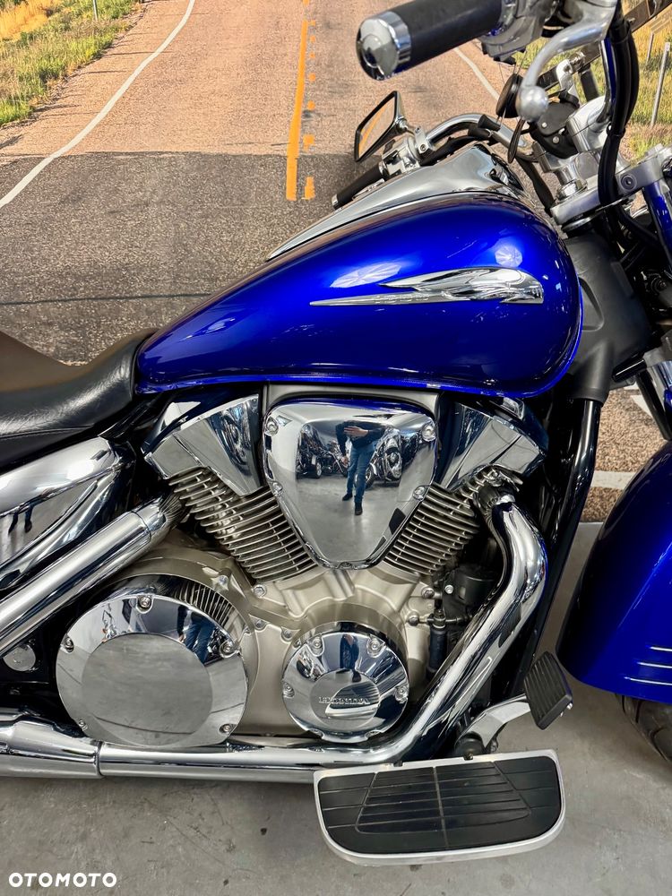 Honda VTX - 11