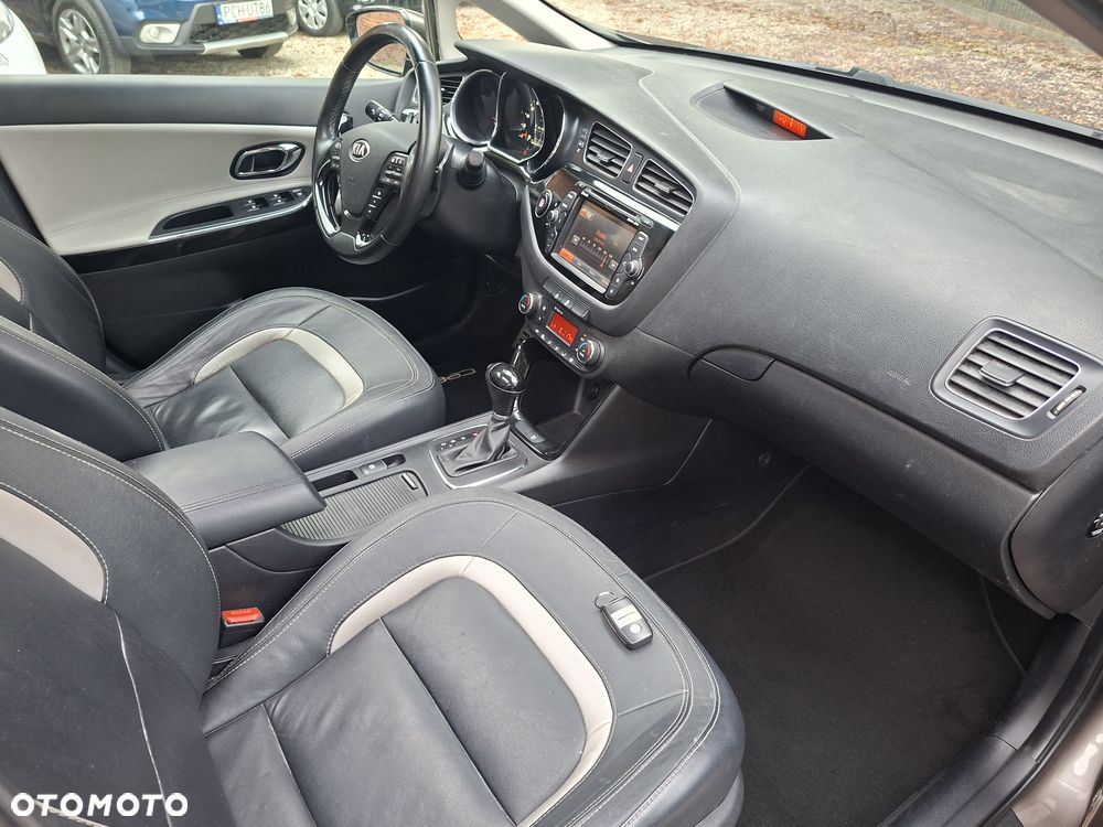 Kia Ceed 1.6 GDI DCT Platinum Edition - 21