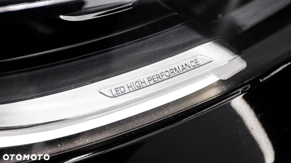Mercedes-Benz GLC 300 e 4-Matic AMG Line - 12