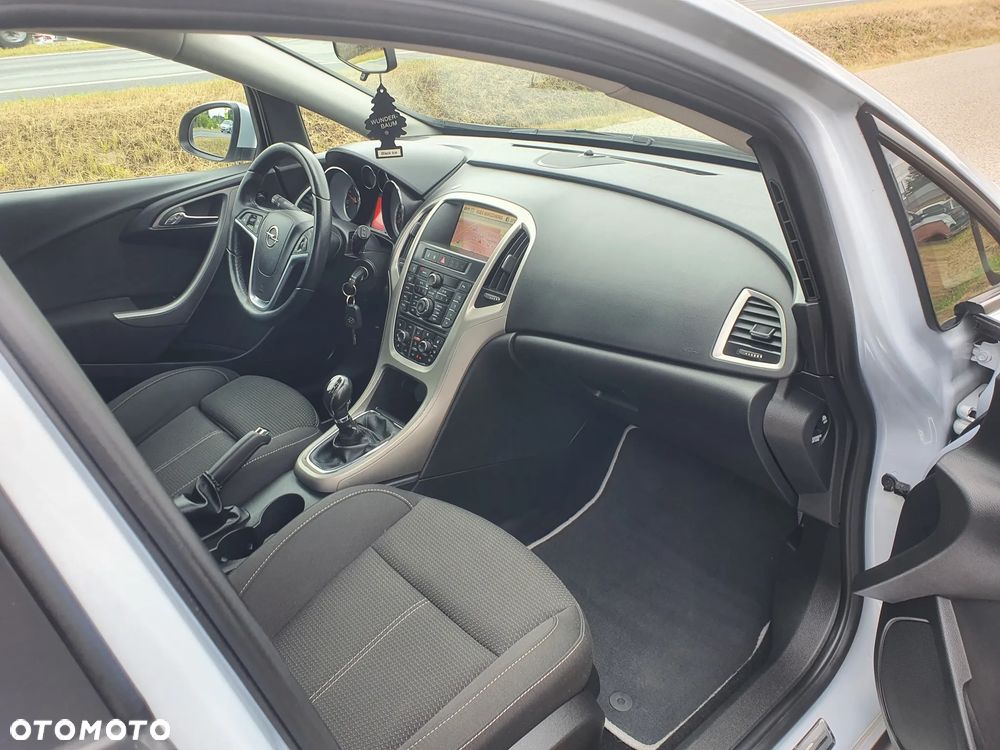 Opel Astra 1.4 Turbo - 13