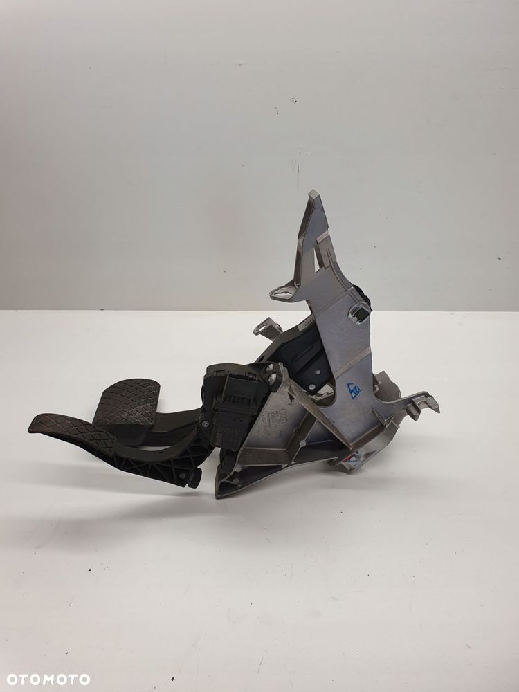 PEDAŁ PEDAŁY GAZU KOMPLET AUDI A6 C6 4F1723117E - 2
