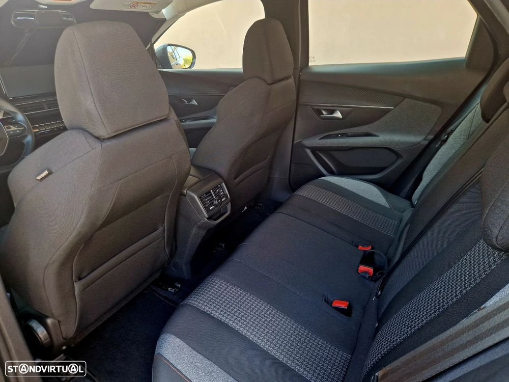 Peugeot 3008 1.5 BlueHDi Active Pack - 4
