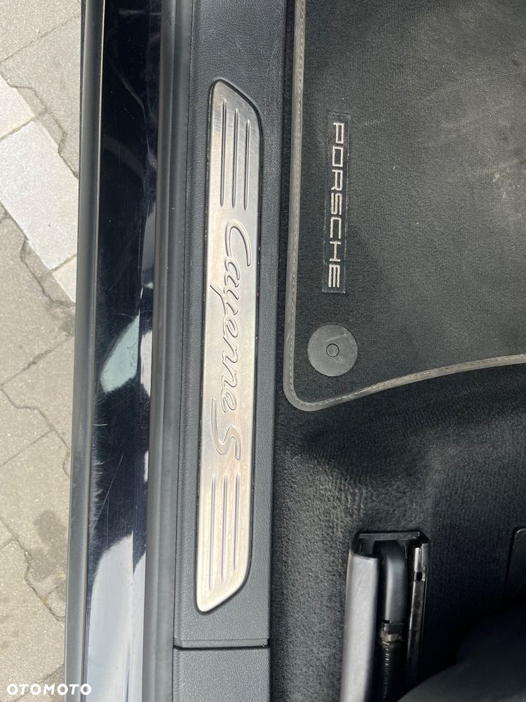 Porsche Cayenne Tiptronic S - 33