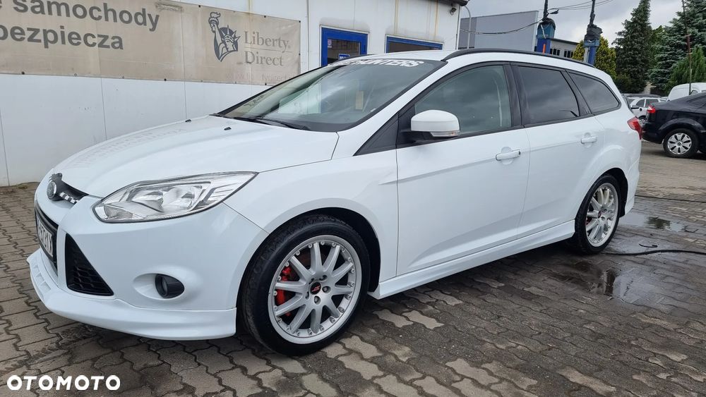 Ford Focus 1.0 EcoBoost Titanium - 4