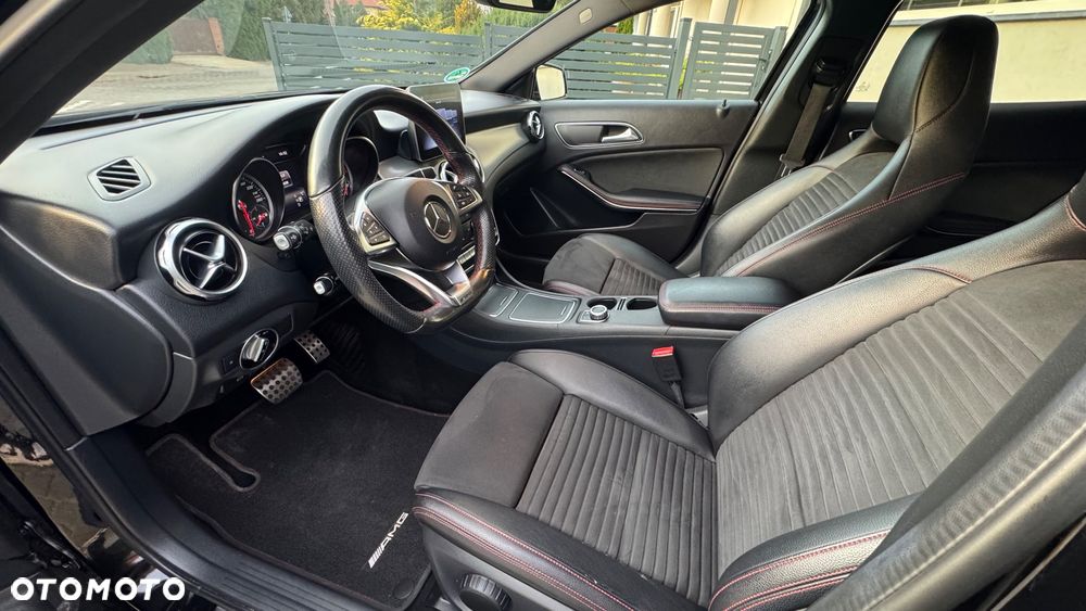 Mercedes-Benz GLA 200 (CDI) d 4Matic 7G-DCT AMG Line - 11