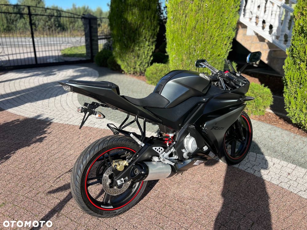 Yamaha YZF - 9