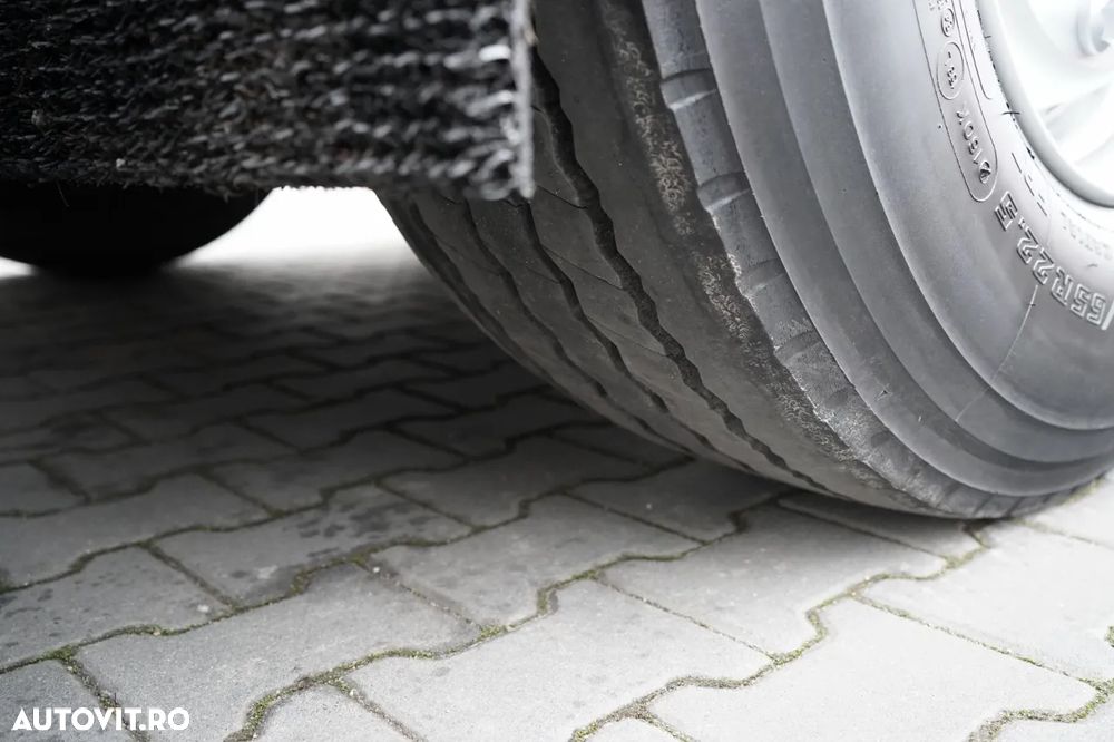 Schmitz Cargobull / REFRIGERAT / UNITATE SCHMITZ TKM / 2x AXE DE RIDICARE / COȘ PENTRU PALEȚI / 2023 / - 24