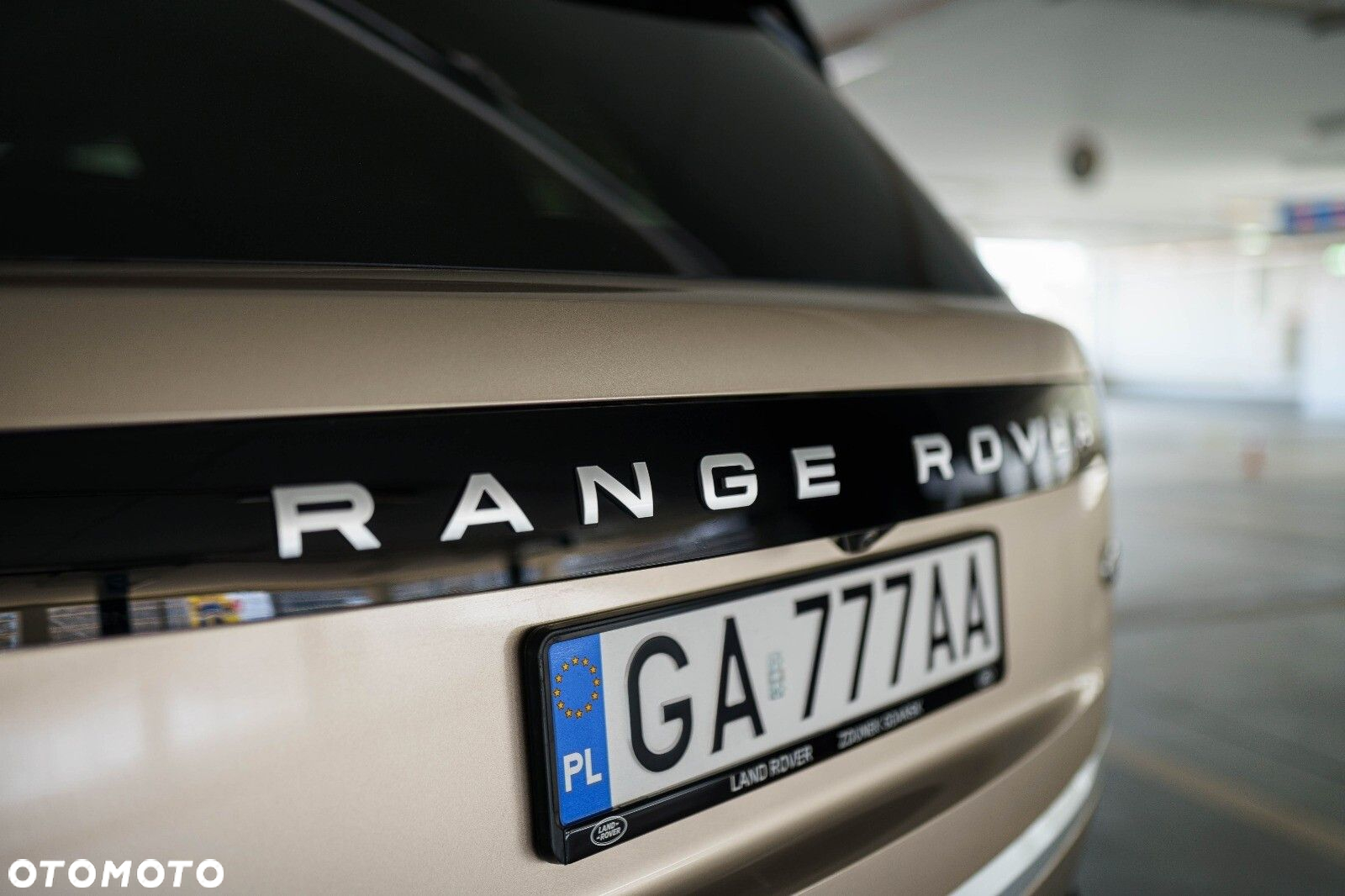 Land Rover Range Rover - 30