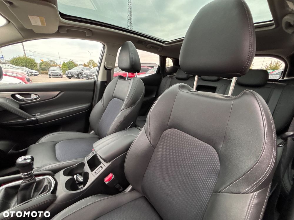 Nissan Qashqai 1.6 DCi Tekna - 27