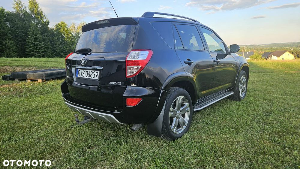 Toyota RAV4 2.2 D-CAT 2010 - 14