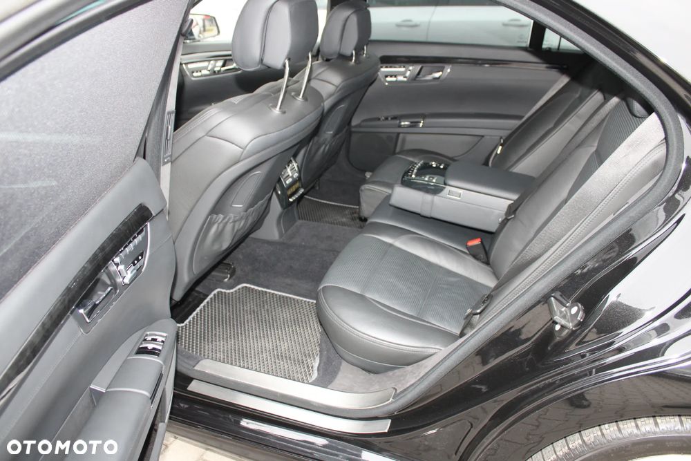Mercedes-Benz Klasa S 63 AMG L 7G-TRONIC - 32