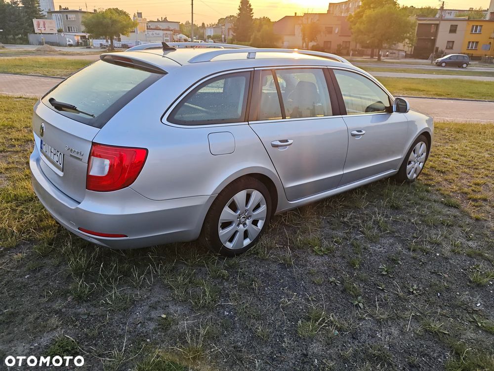 Skoda Superb 1.6 TDI Comfort / Active Greenline - 8