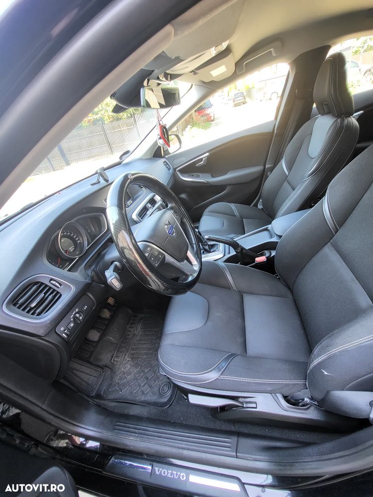 Volvo V40 D2 - 8