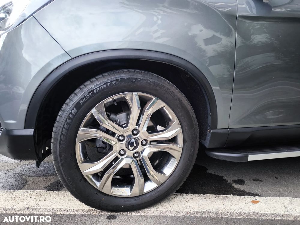 SsangYong REXTON 2.2 e-XDi 220 4WD Aut. Noblesse - 4