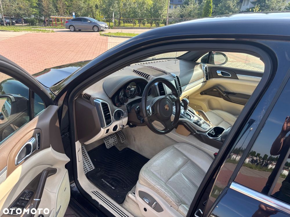 Porsche Cayenne Diesel Platinum Edition - 6