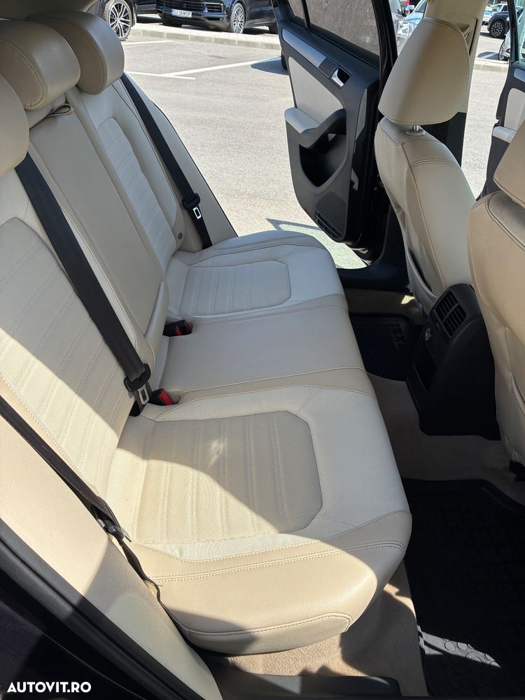 Volkswagen Jetta 1.6 TDI DPF Comfortline DSG - 9