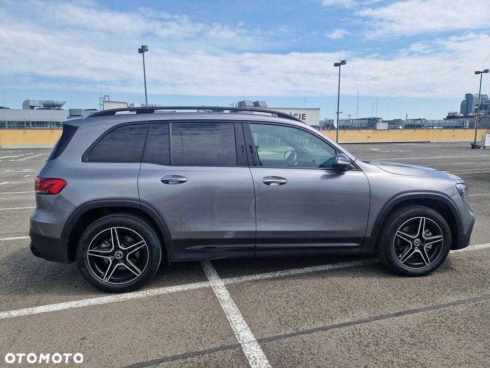 Mercedes-Benz GLB 250 4-Matic AMG Line 8G-DCT - 4