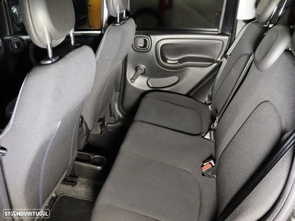 Fiat Panda 1.0 Hybrid City Cross - 11