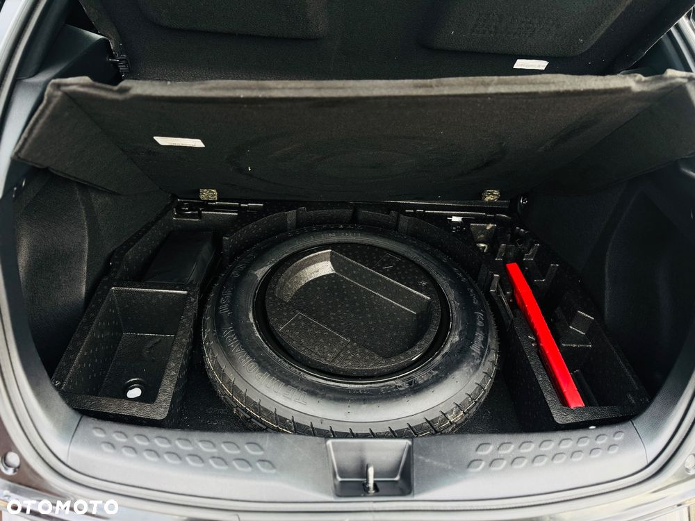 Toyota C-HR 1.8 Hybrid Dynamic - 12