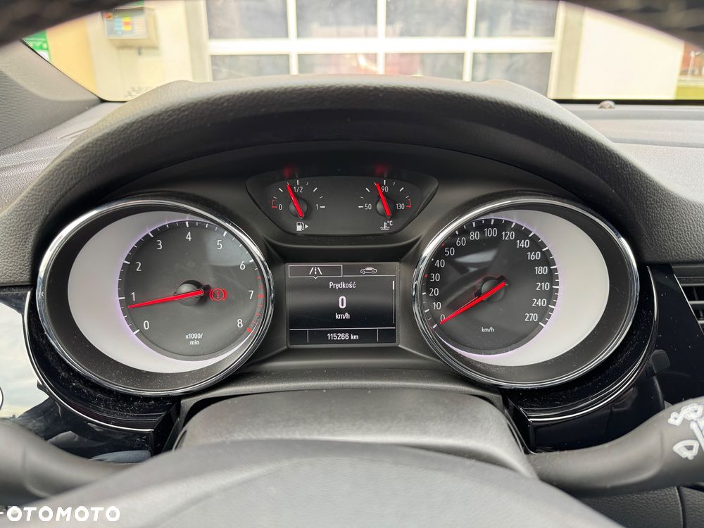 Opel Astra 1.4 T Elite - 9