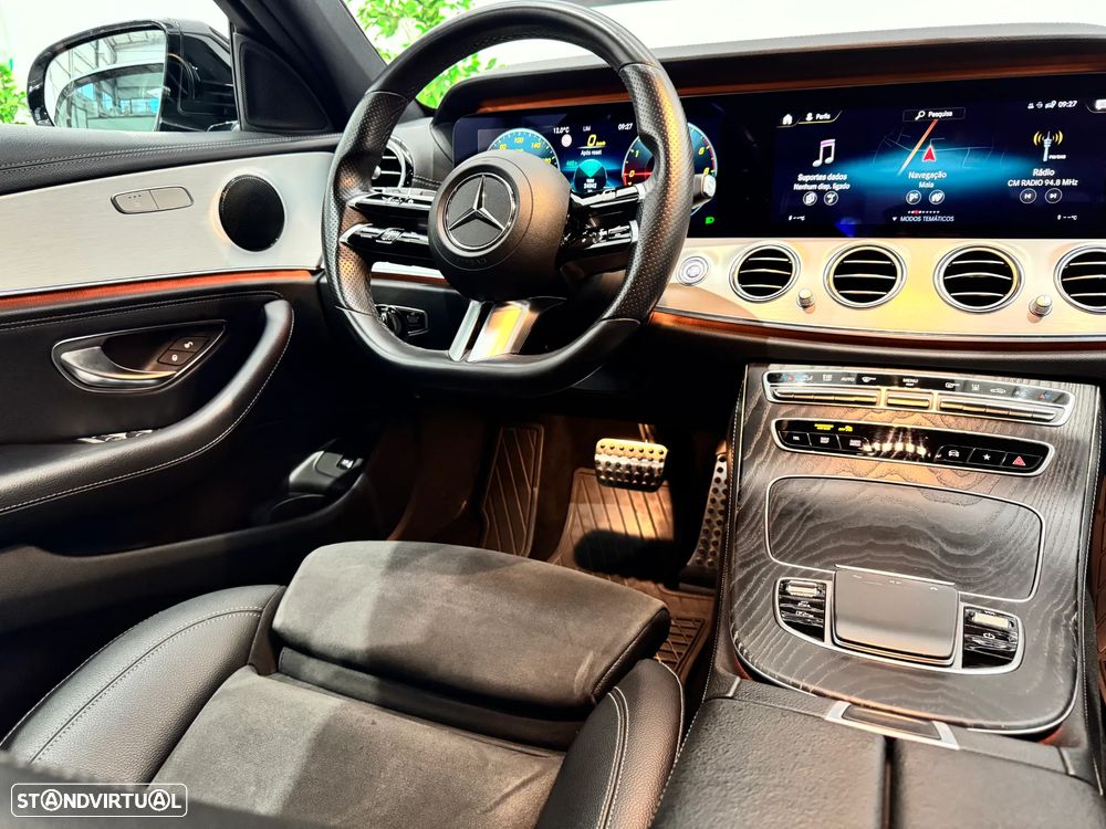 Mercedes-Benz E 300 de AMG Line 4Matic - 25
