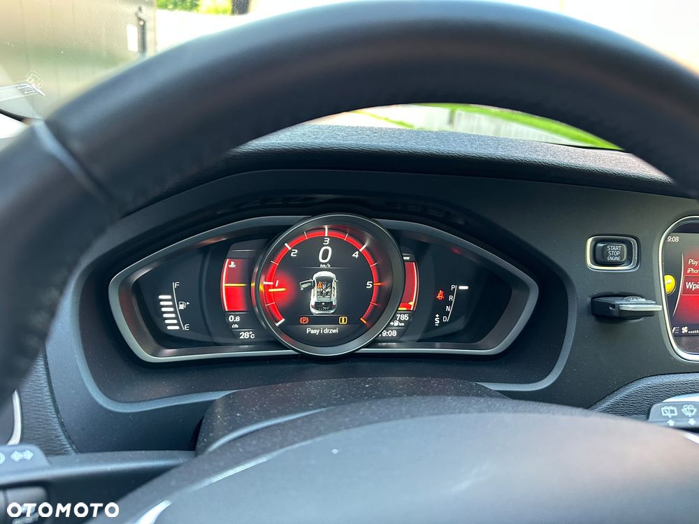 Volvo V40 D2 Drive-E Momentum - 13