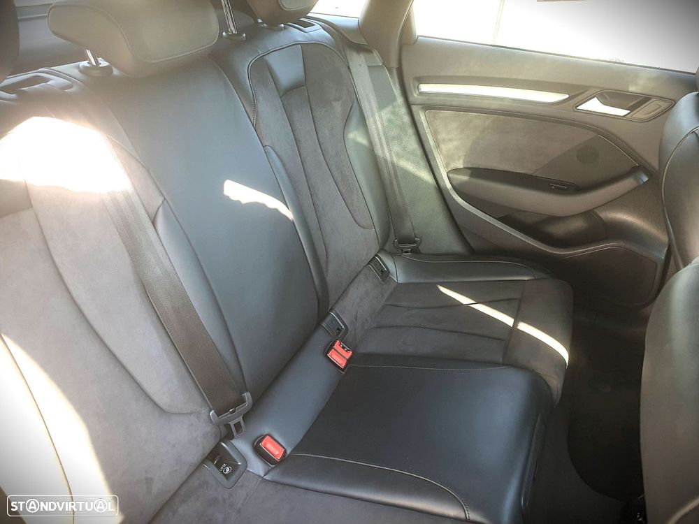 Audi A3 Sportback 1.6 TDI S-line - 40