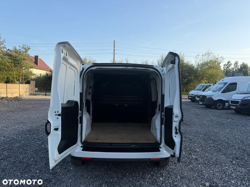 Fiat DOBLO / 1.6D / FV23% / NAJBOGATSZA WERSJA / 3 OSOBOWY / NAVI / CARPLAY - 10