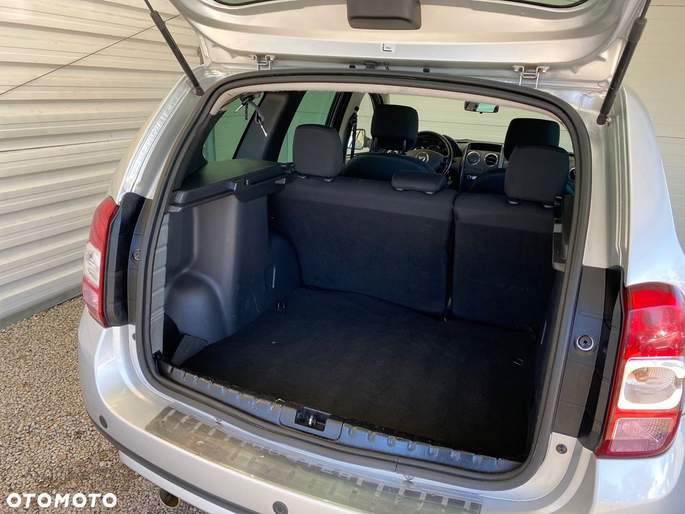 Dacia Duster 1.6 Laureate - 6