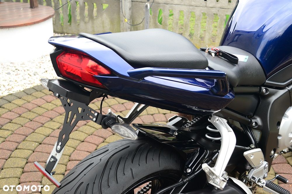 Yamaha FZ - 17