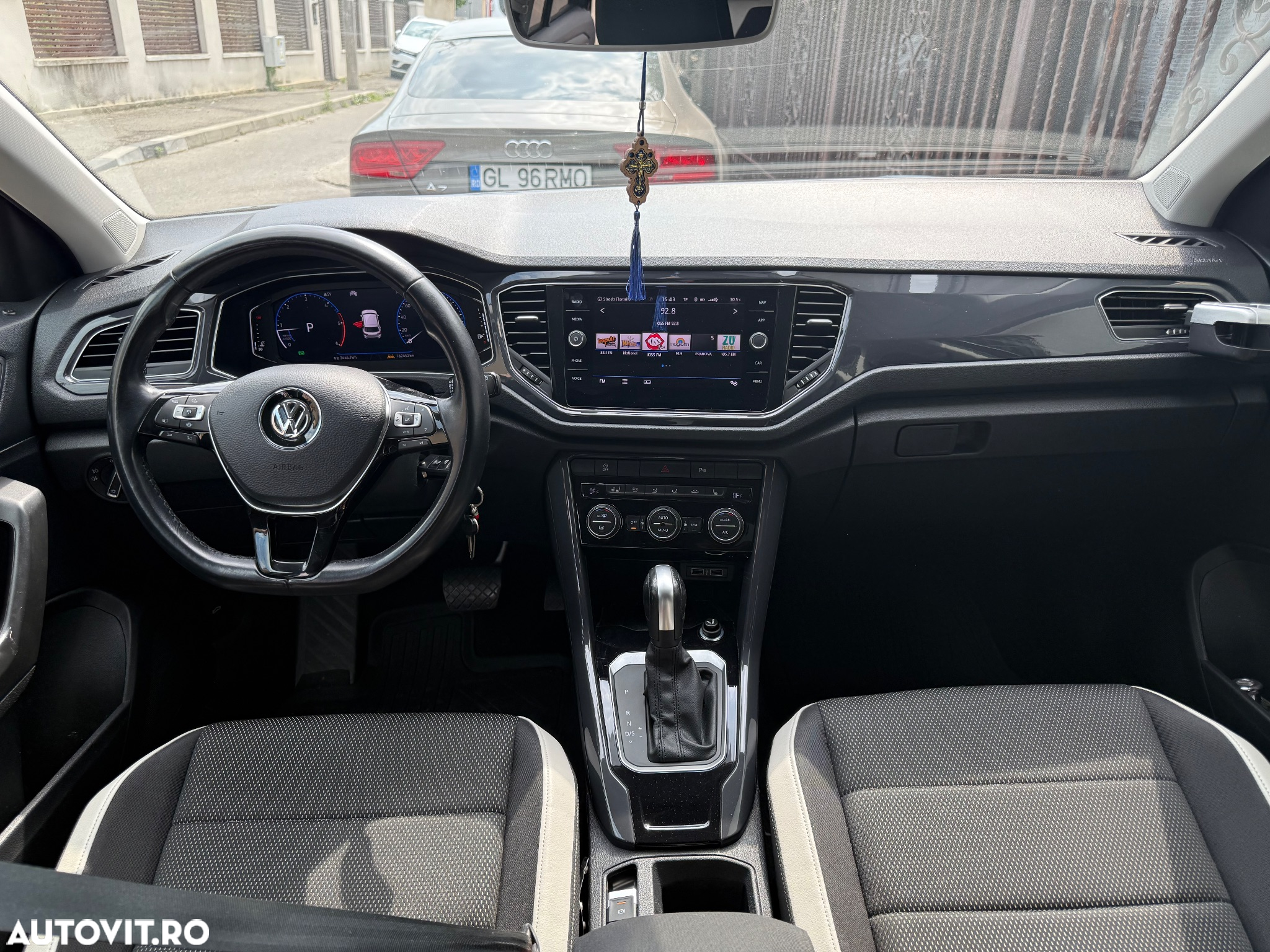 Volkswagen T-ROC 2.0 TDI 4Mot DSG Sport - 13