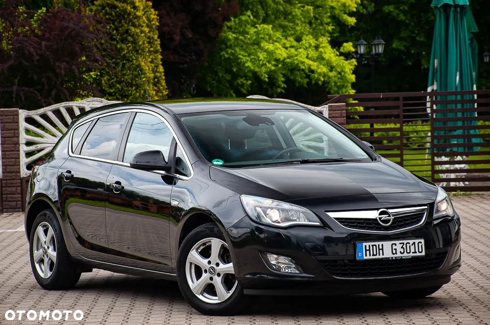 Opel Astra 1.6 Turbo Edition Sport - 4