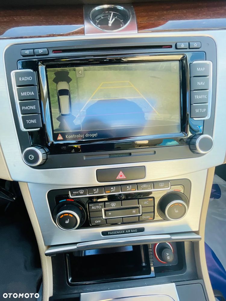 Volkswagen Passat 2.0 TDI DPF DSG Highline - 19