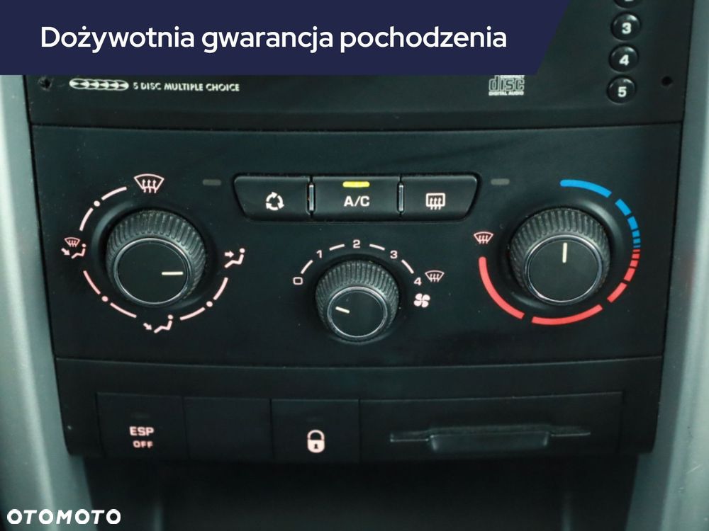 Peugeot 207 - 13
