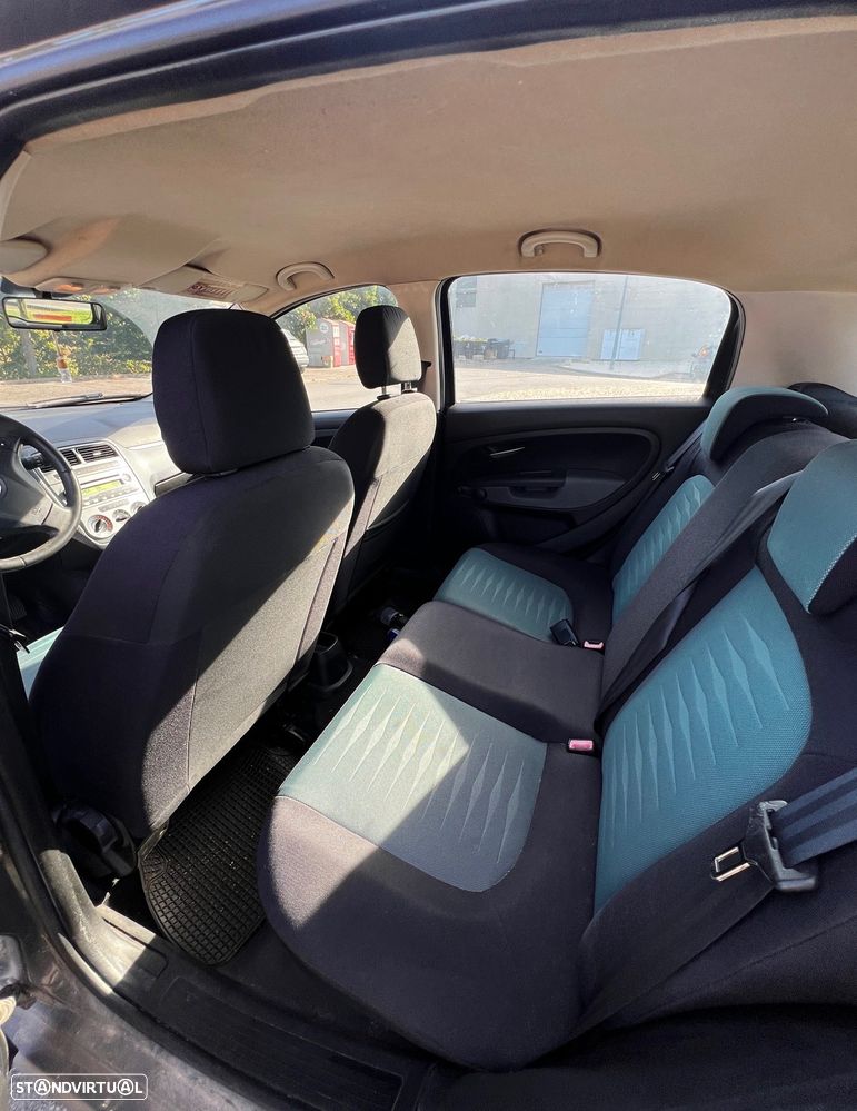 Fiat Grande Punto - 6