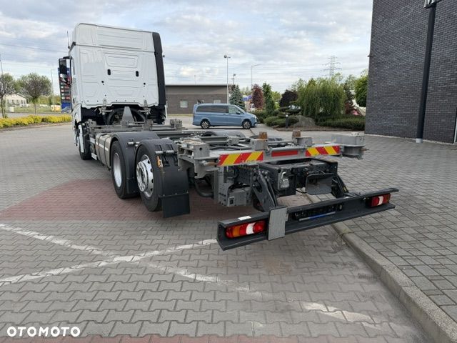 Mercedes-Benz 2545 - 10