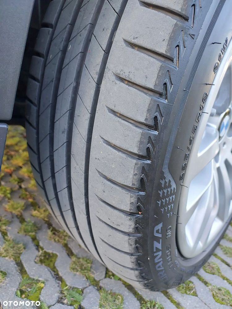 BMW X1 xDrive18d xLine - 33