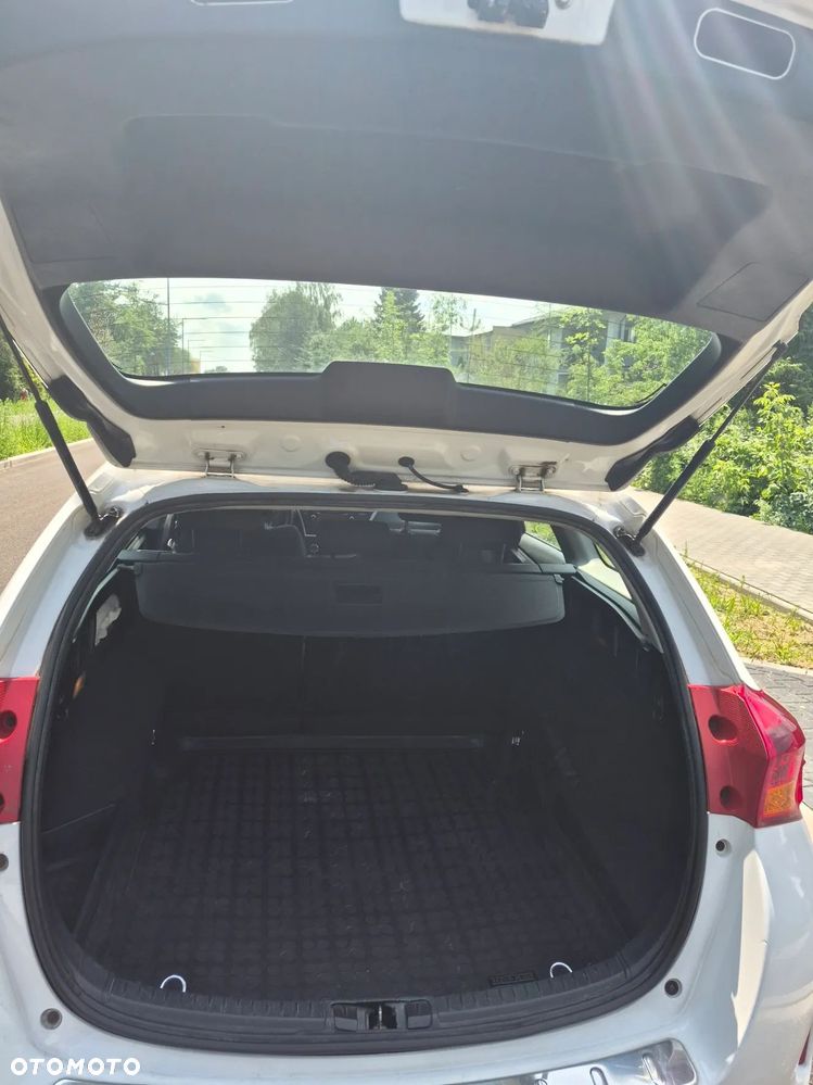 Toyota Auris - 4