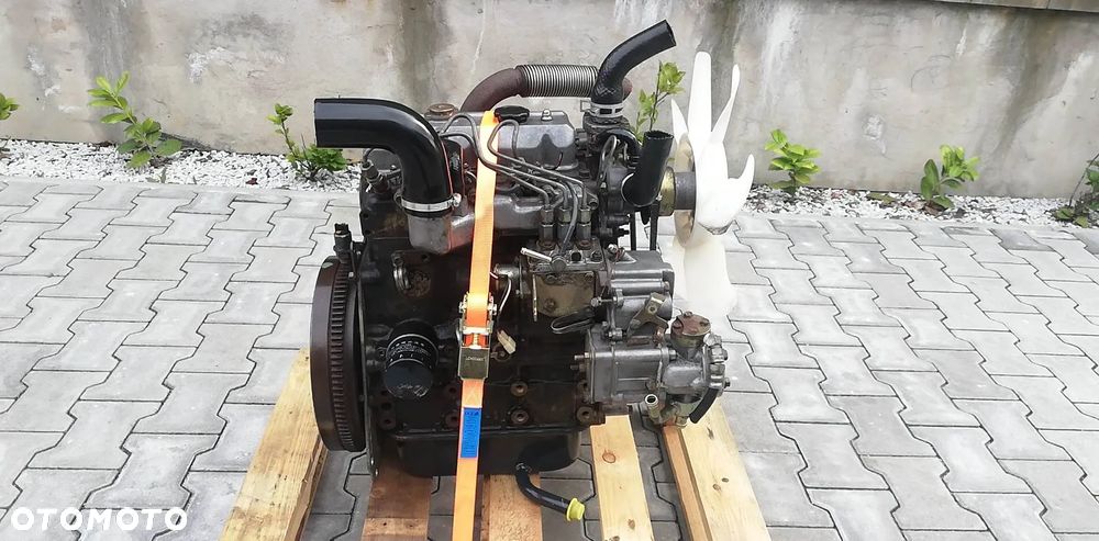 SILNIK ISEKI E3CC E3CD 1,363L 19,12 kW 12 500 zł netto - 8