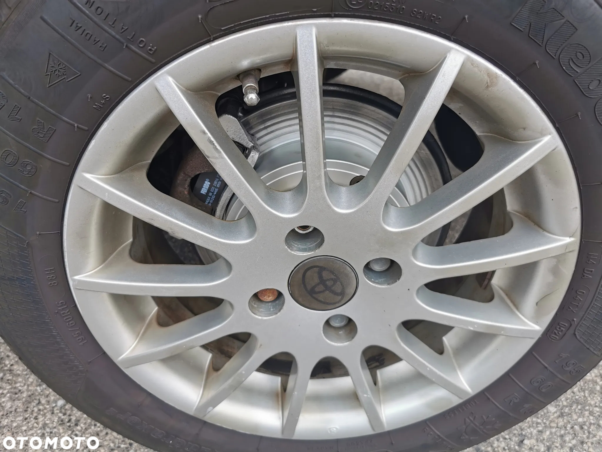 Toyota Corolla 1.6 VVT-i Sol - 37