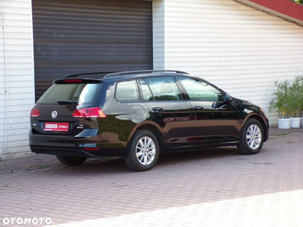 Volkswagen Golf - 10