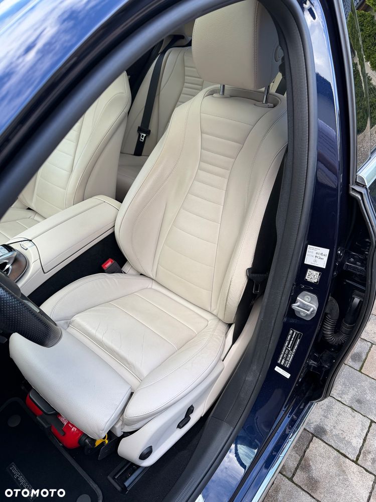 Mercedes-Benz Klasa E 200 d 9G-TRONIC - 22
