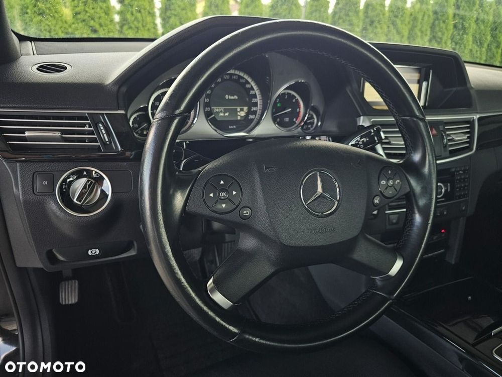 Mercedes-Benz Klasa E - 13