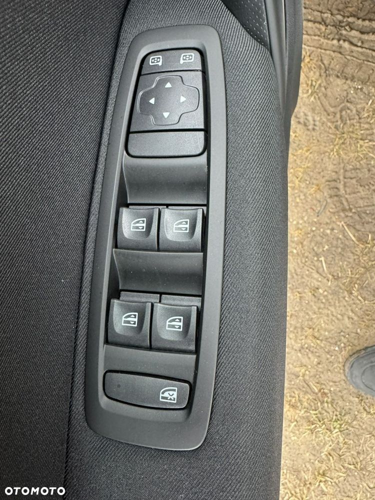 Renault Megane 1.5 Blue dCi Business - 20