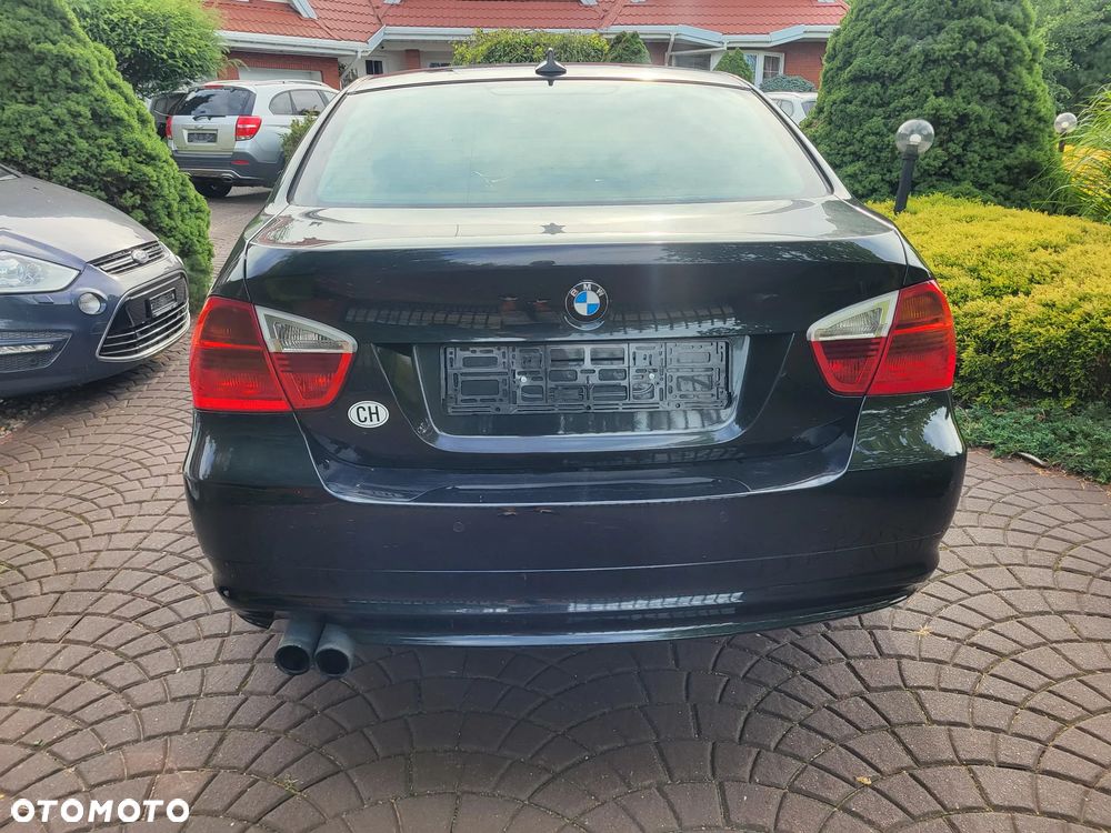 BMW Seria 3 325xi - 12
