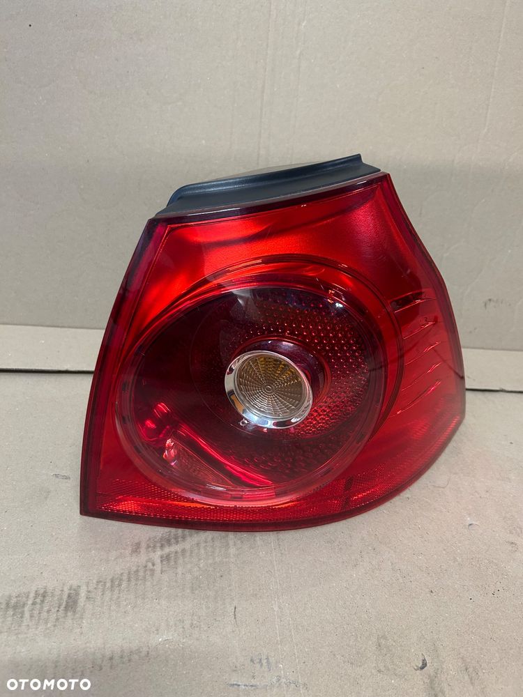 Lampa prawy tył EUROPA VW GOLF 5 HB - 1