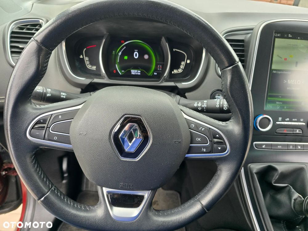 Renault Grand Scenic - 26