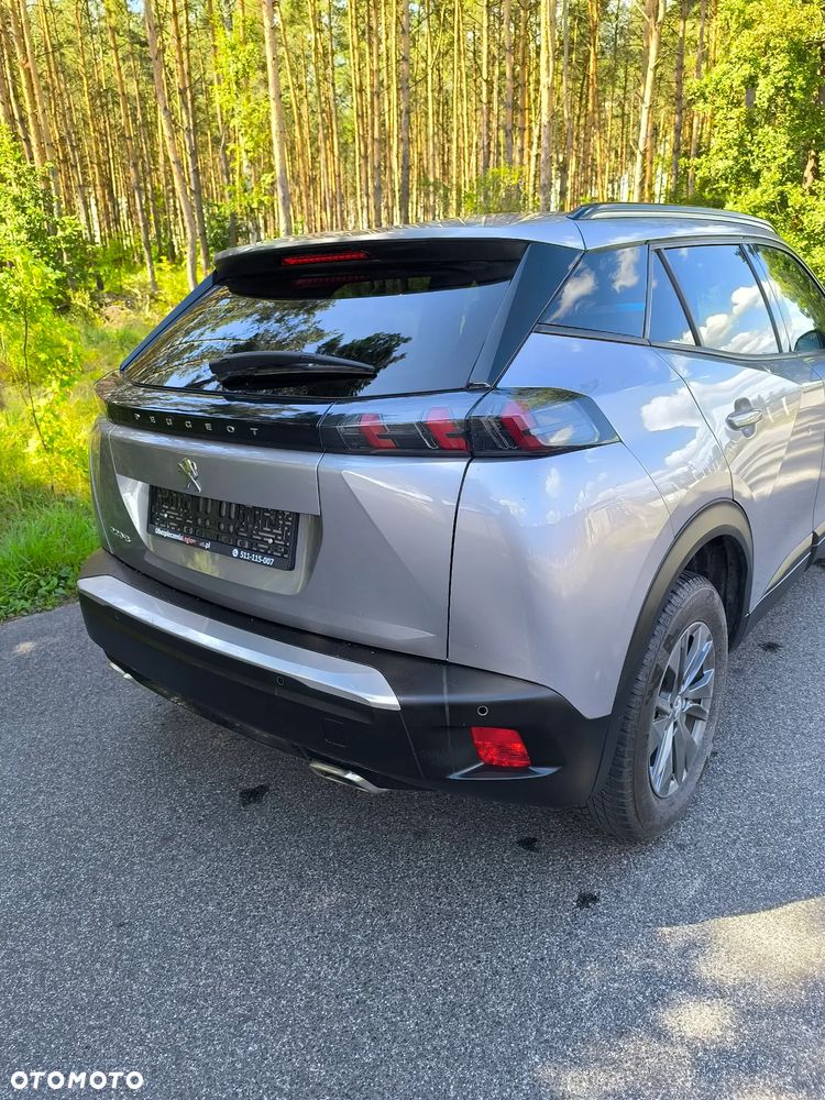 Peugeot 2008 1.2 Pure Tech GPF Style S&S - 22