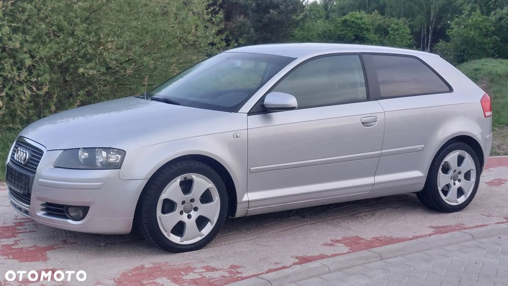 Audi A3 ver-1-6-fsi-attraction - 10